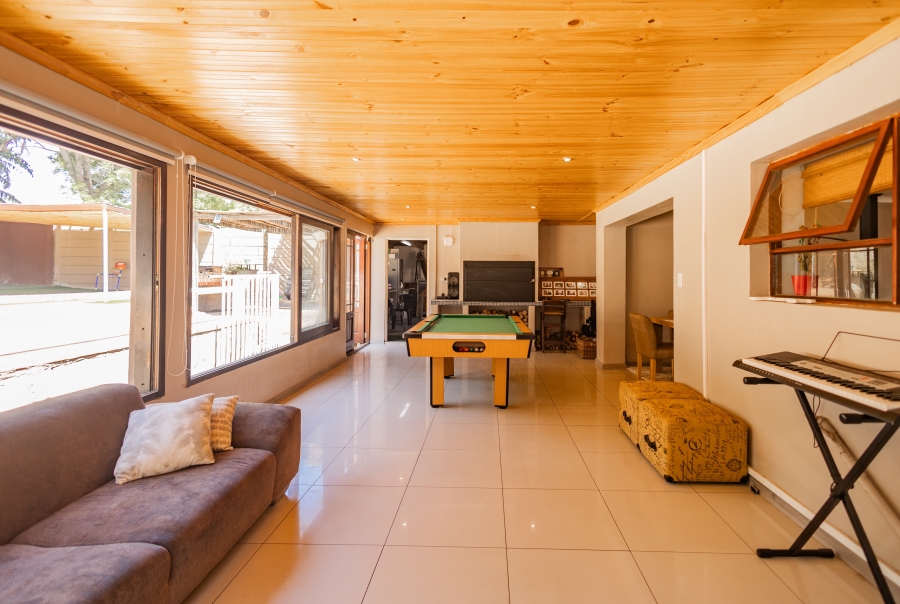 4 Bedroom Property for Sale in Table View Western Cape